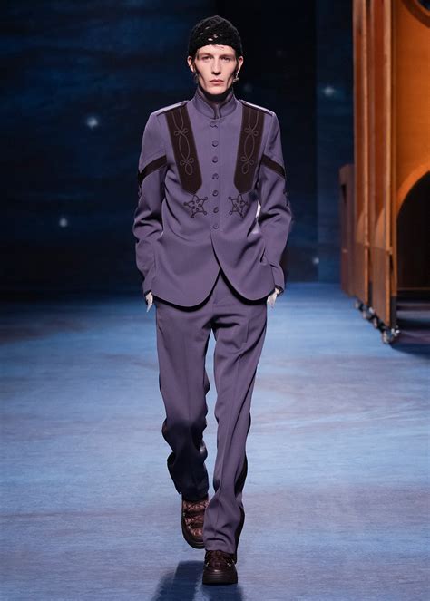 dior men's winter 2021|Key looks from the Dior Men’s Winter 2020.